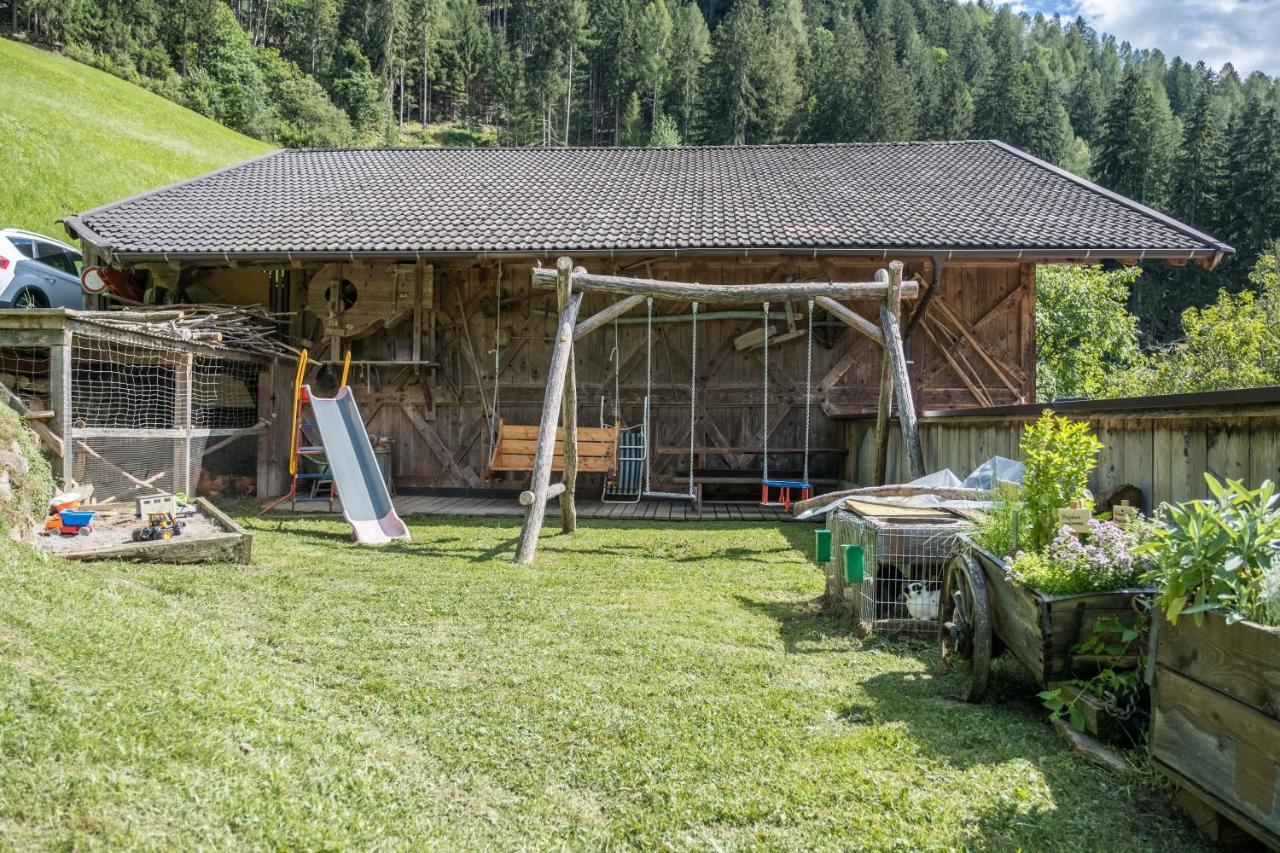 Hofschenke Pfeiftal - Heuduft San Martino In Passiria (Trentino Alto Adige) Exterior foto